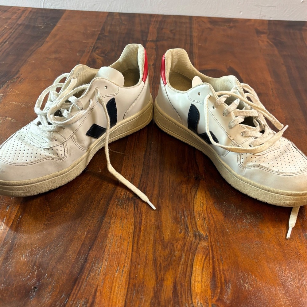 Veja V-10 White Navy Red Leather Low Top Sneakers Womens Size 10 EUR 41